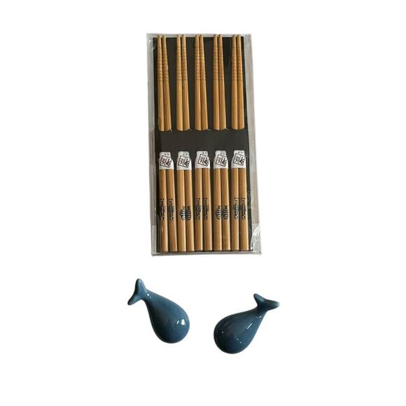 Whale Ceramic Chopstick Holder Stand Chopsticks Home Restaurant Tableware Japan - Picture 1 of 5